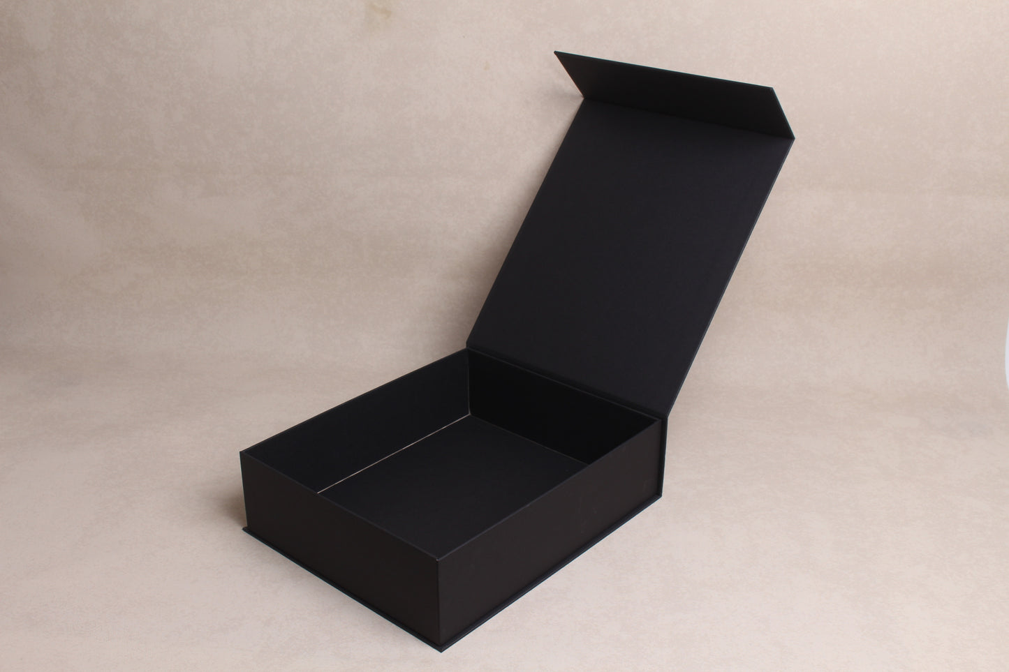 11" x 9.25" x 3" %mag%