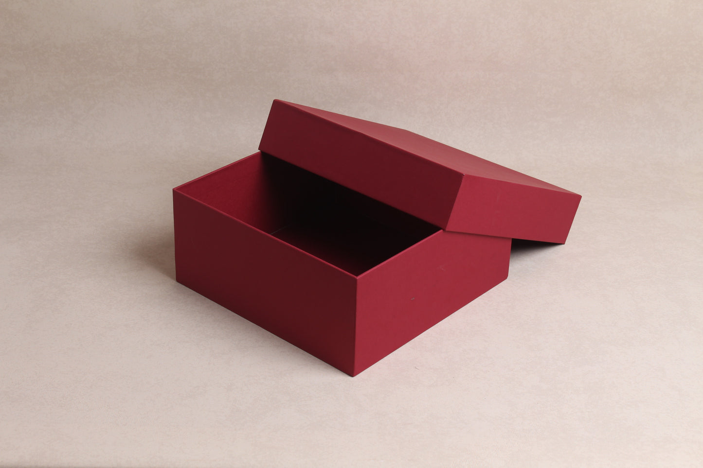 9.25" x 9.25" x 4"