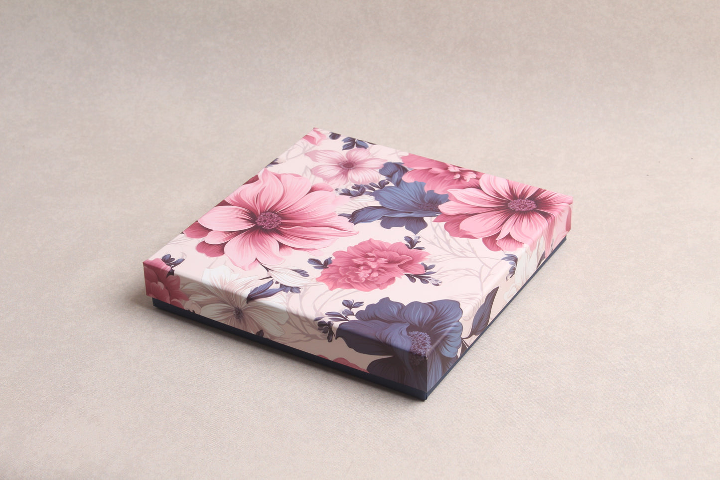 7.5" x 7.5" x 1.25"