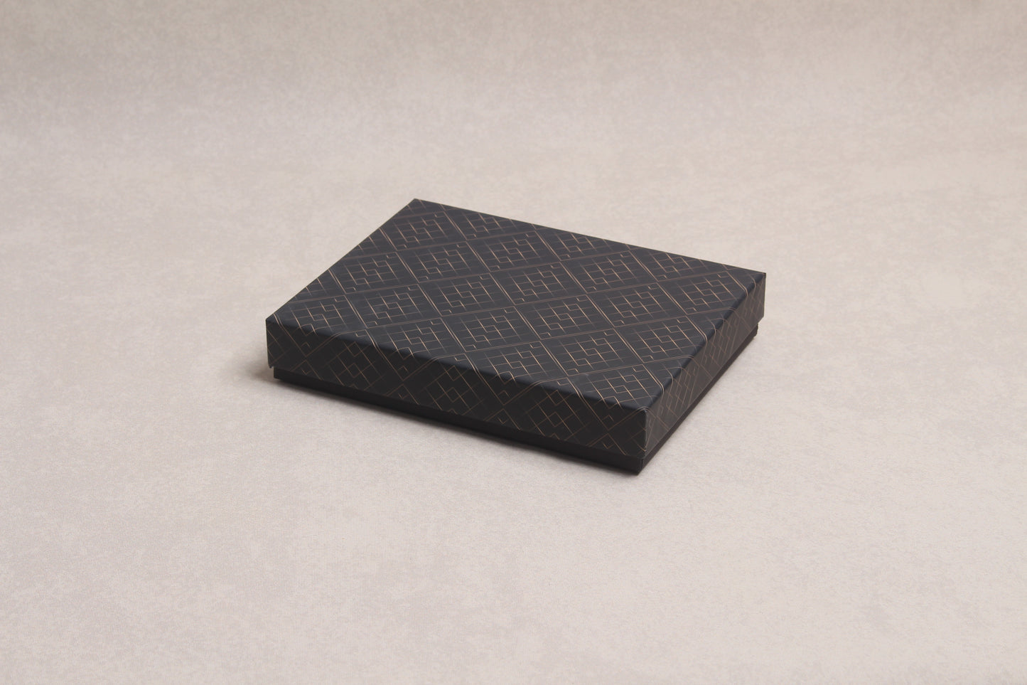 7.5" x 5.75" x 1.25"