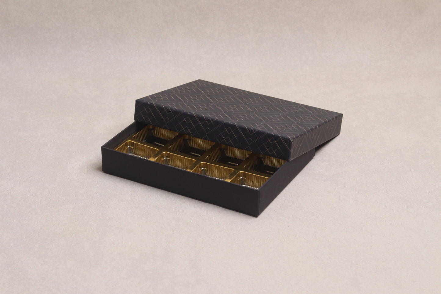 7.5" x 5.75" x 1.25"