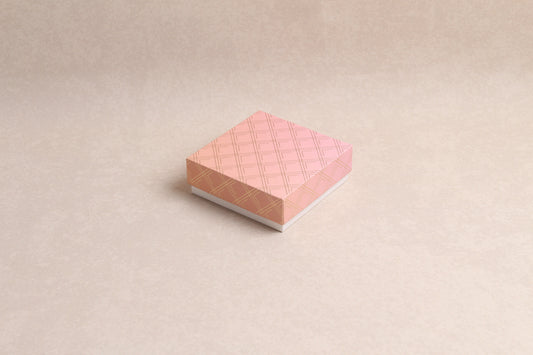4" x 4" x 1.25"