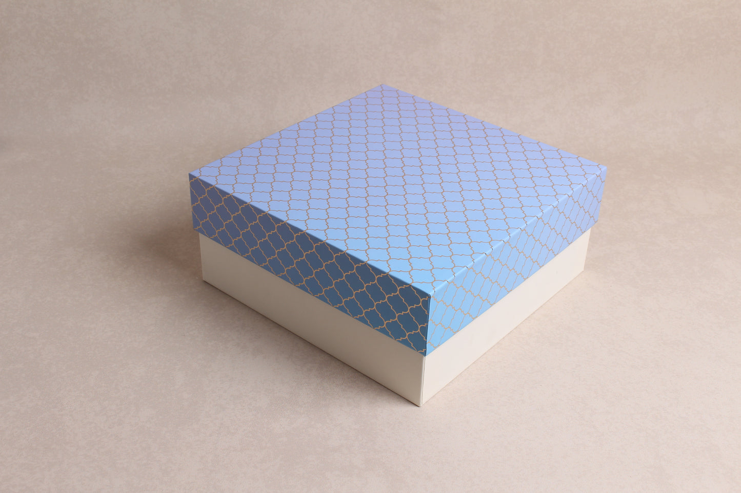 9.25" x 9.25" x 4"