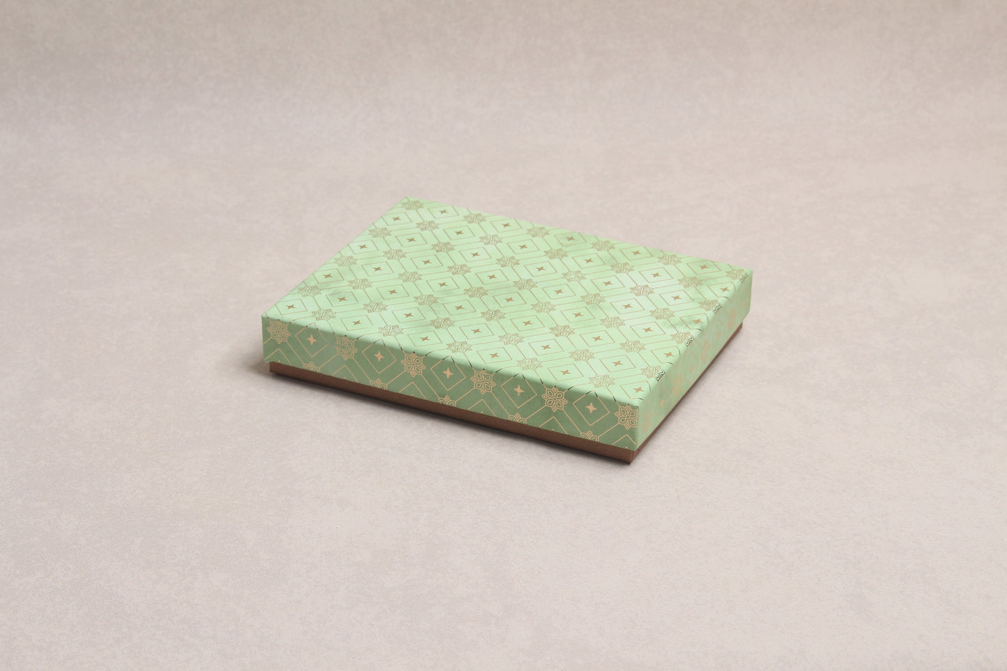 7.5" x 5.75" x 1.25"