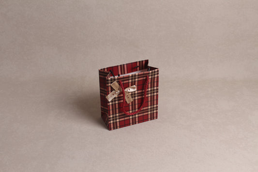 5.5" x 5.75" x 2.75" %bag%