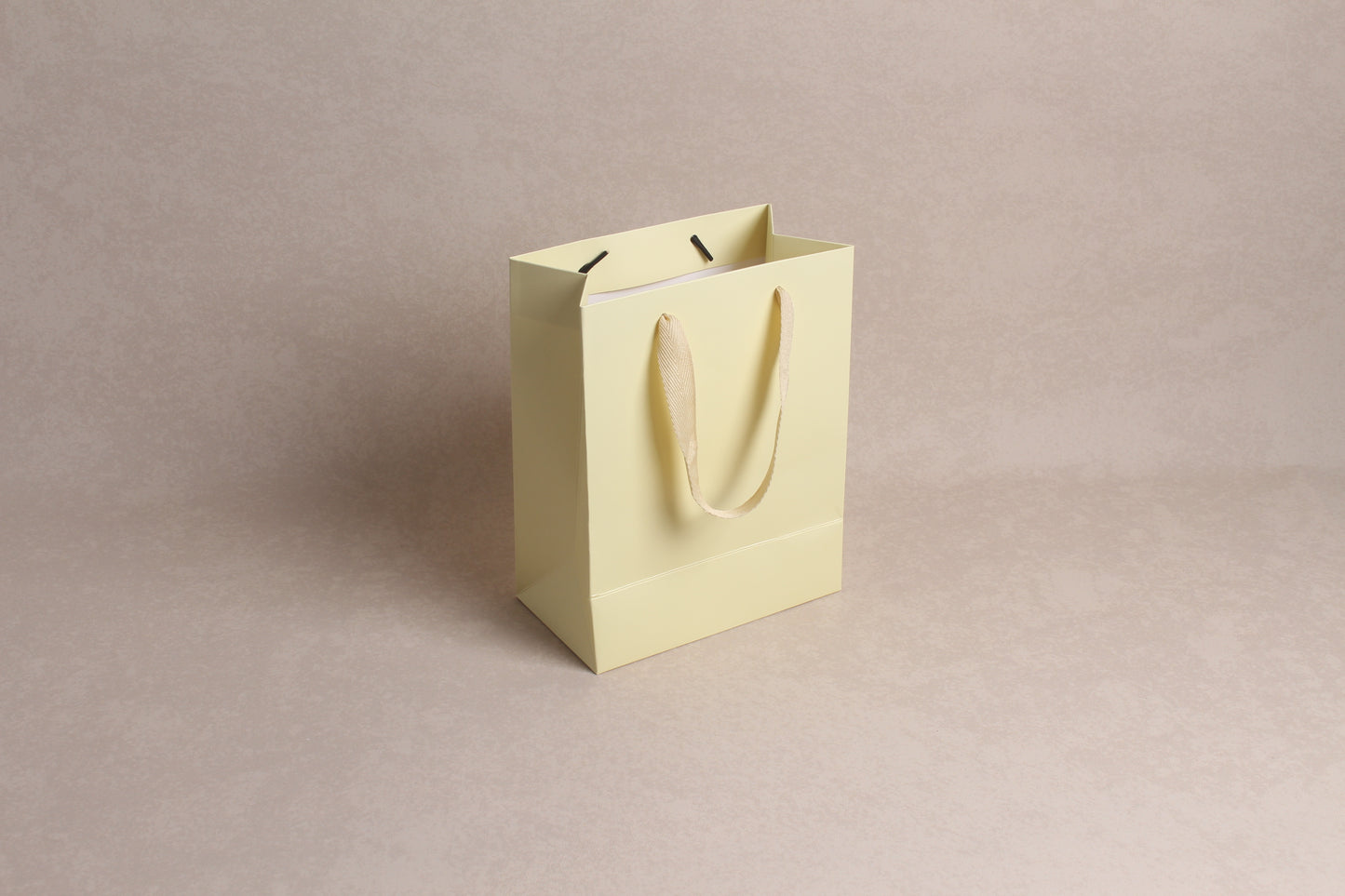 7" x 9" x 4" %bag%