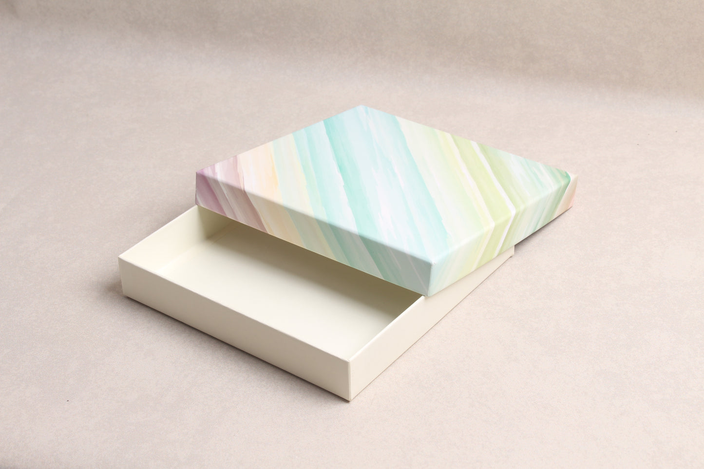 7.5" x 7.5" x 1.25"
