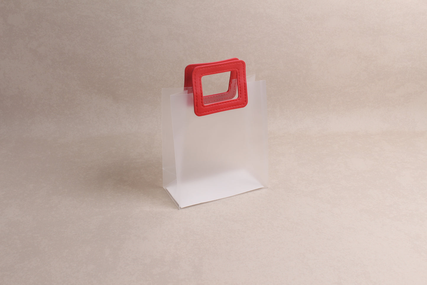 6.75" x 7.75" x 3.25" %bag%