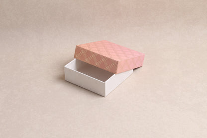 4" x 4" x 1.25"