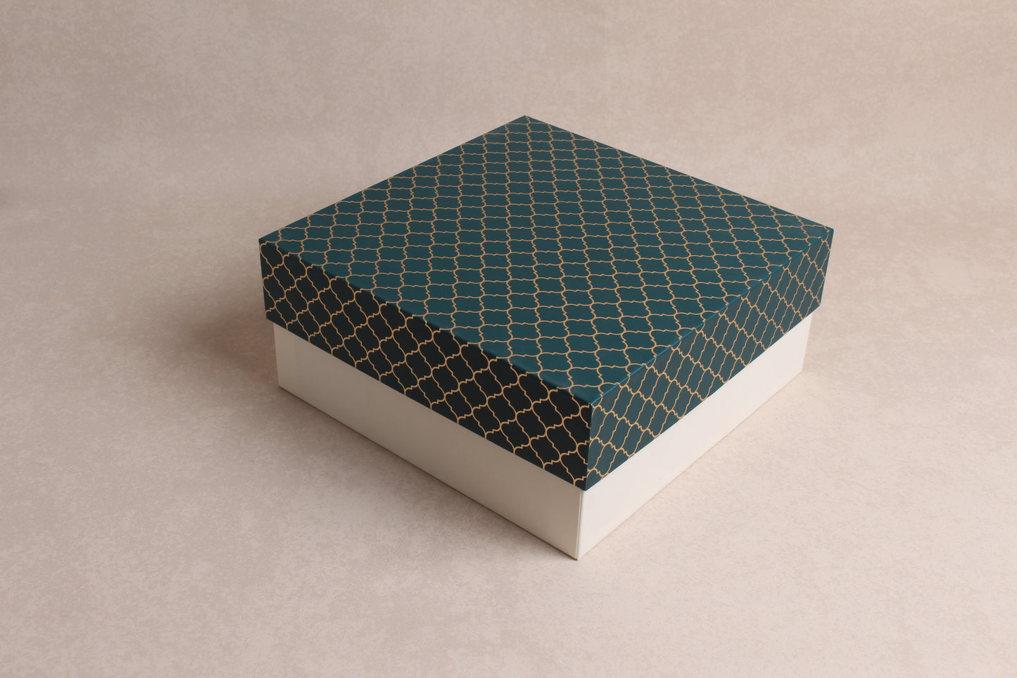 9.25" x 9.25" x 4"