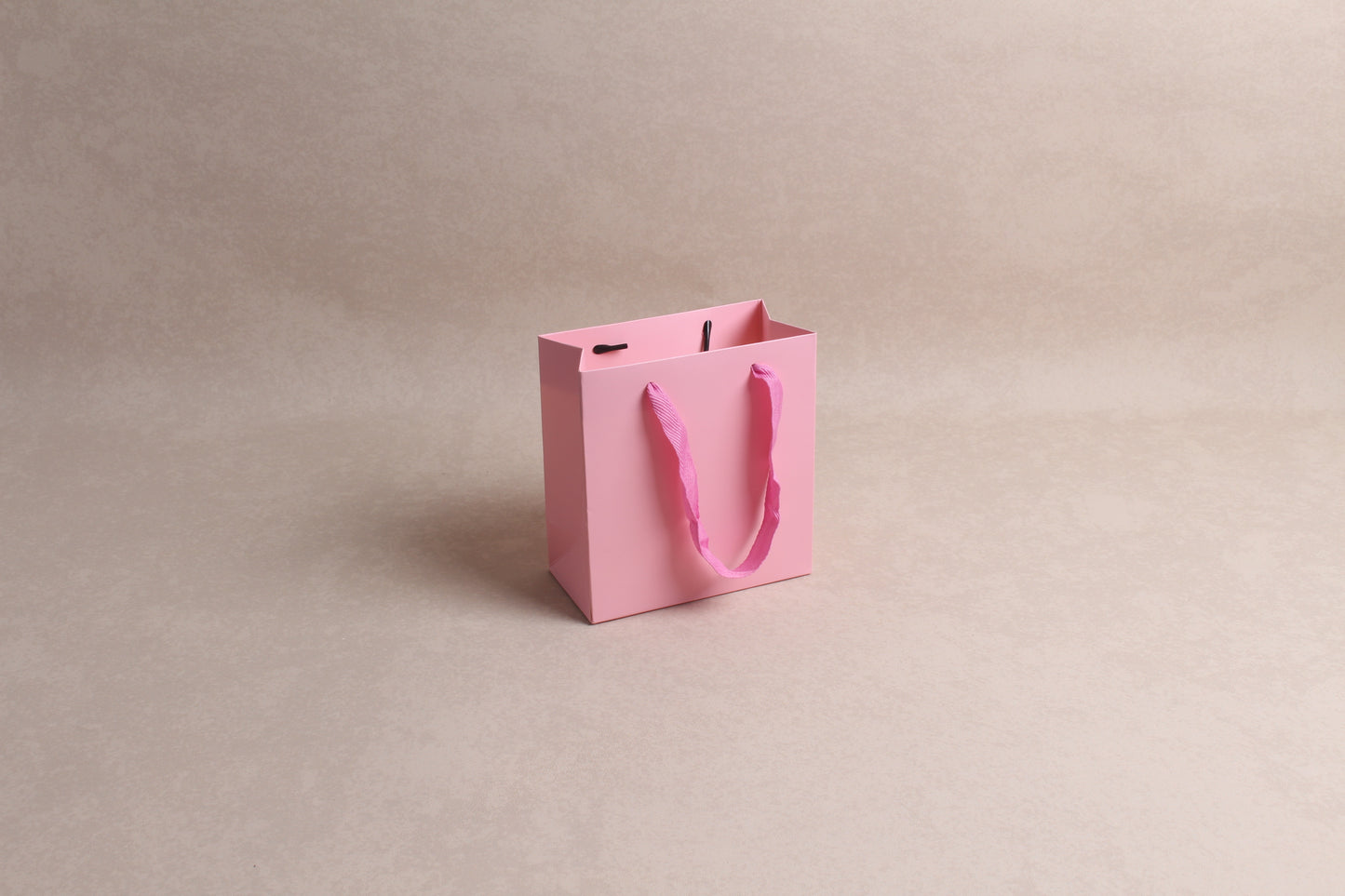 5.5" x 5.75" x 2.75" %bag%