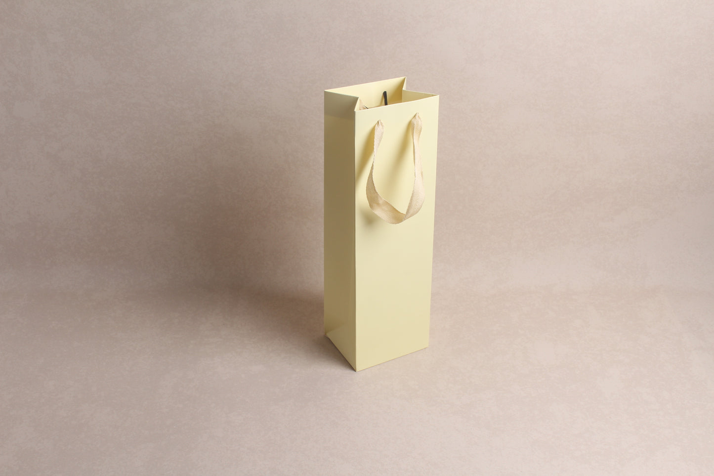 4.25" x 13.75" x 3.5" %bag%
