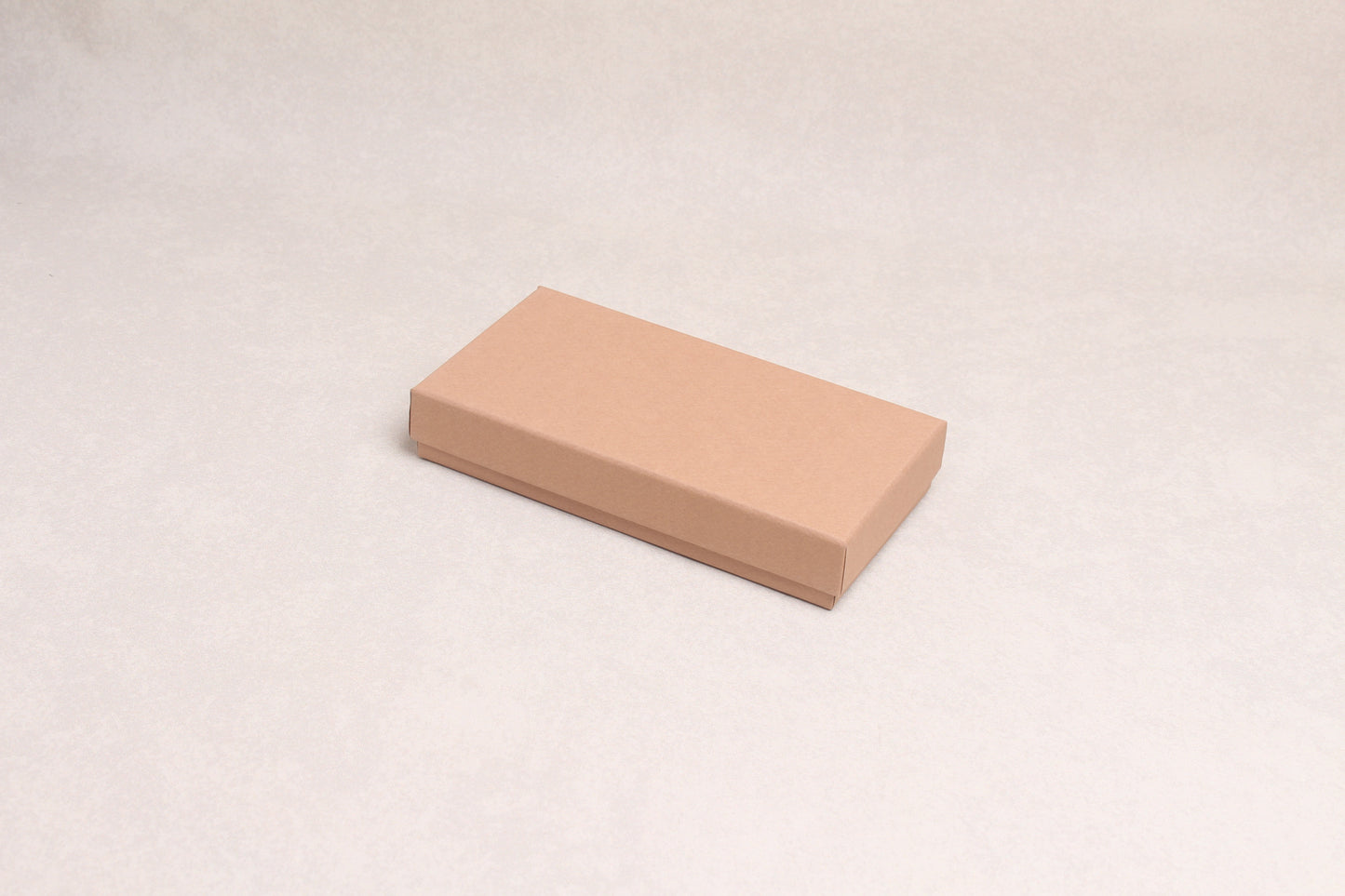 7.5" x 4" x 1.25"
