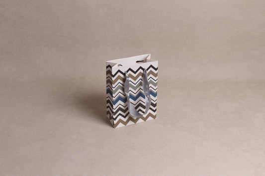 4.75" x 6.5" x 2.25" %bag%