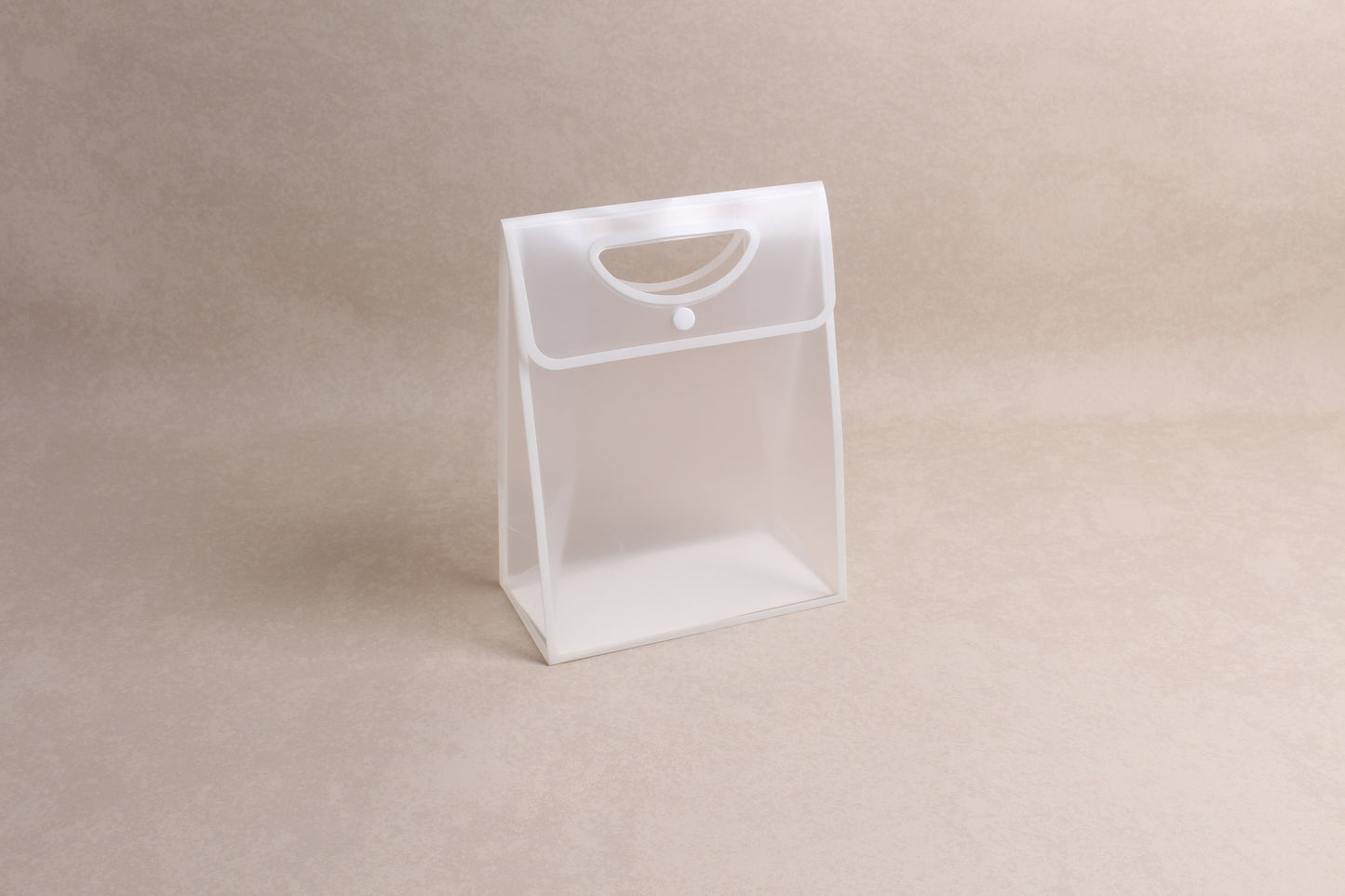 7" x 9.5" x 3.75" %bag%