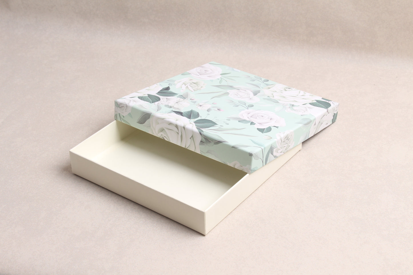 7.5" x 7.5" x 1.25"