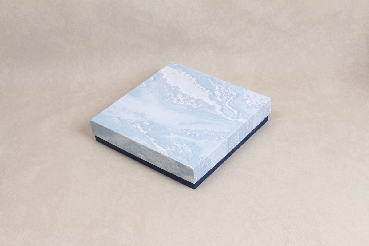 8.25" x 8.25" x 1.75" [Lid & Base Box]