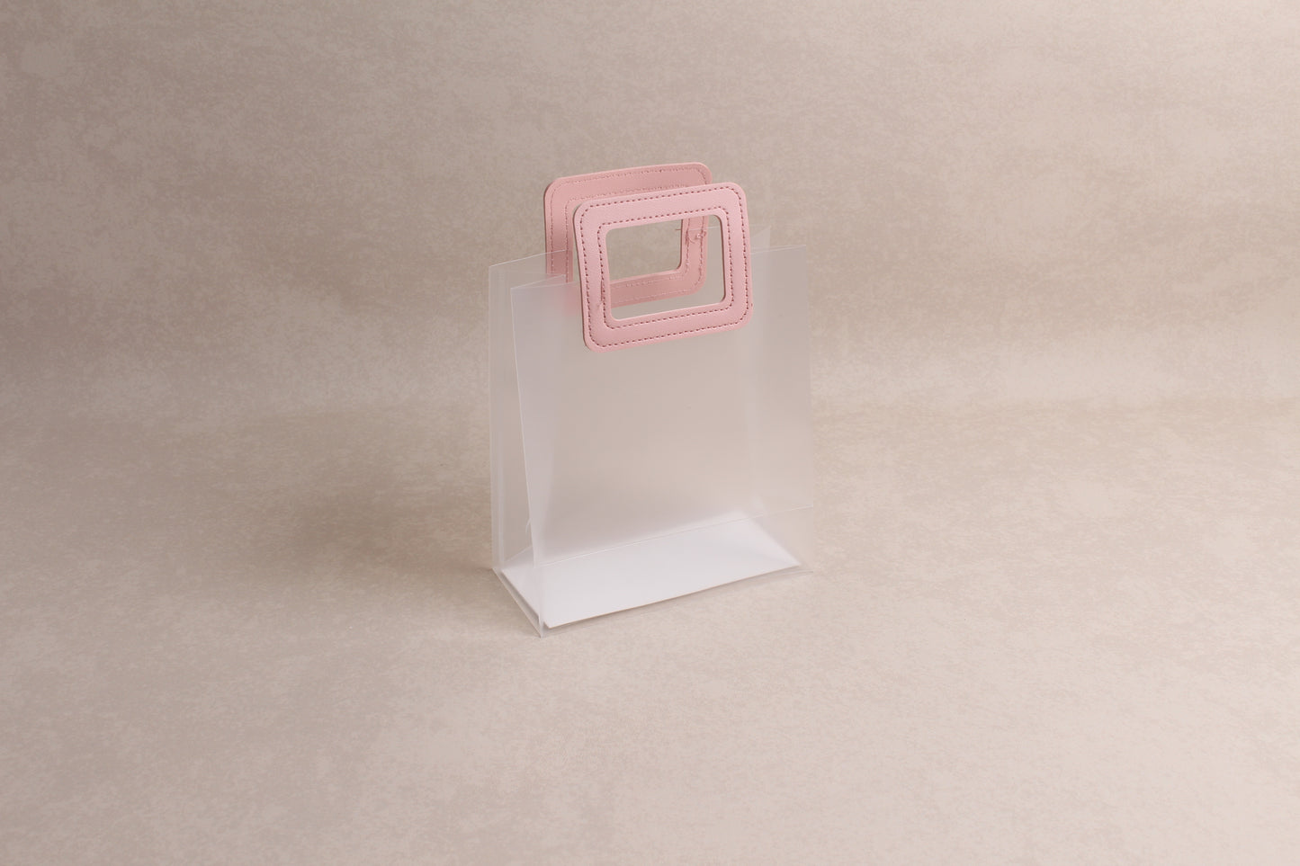 6.75" x 7.75" x 3.25" %bag%