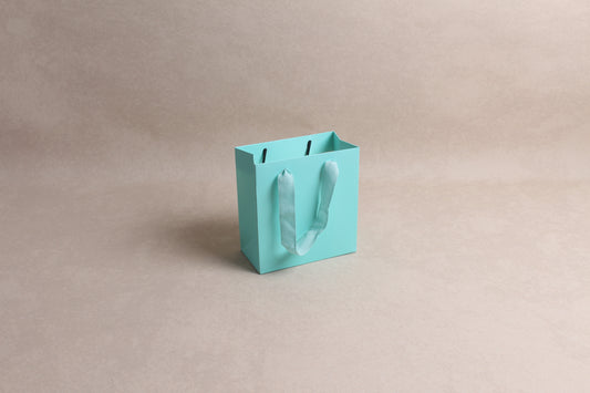 5.5" x 5.75" x 2.75" %bag%