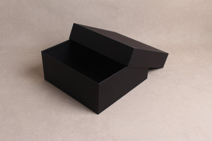 9.25" x 9.25" x 4"