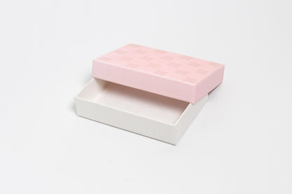 5.75" x 4" x 1.25" (6 Cavity Chocolate Box)