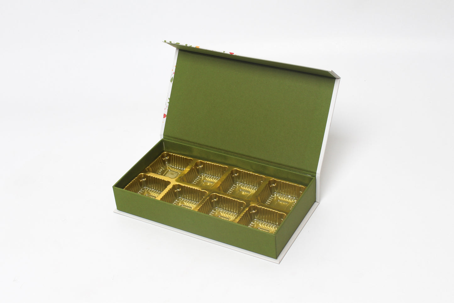 7.25" x 3.75" x 1.25" (8 Cavity Chocolate Box)