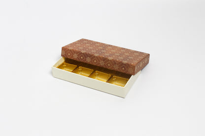 7.25" x 3.75" x 1.25" (8 Cavity Chocolate Box)