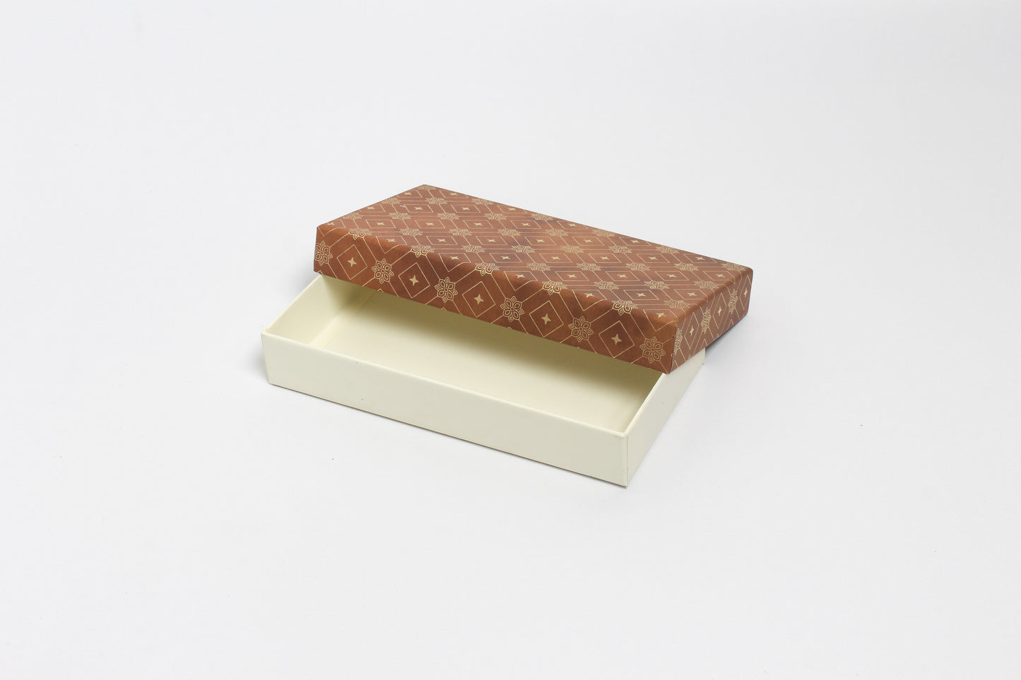 7.25" x 3.75" x 1.25" (8 Cavity Chocolate Box)