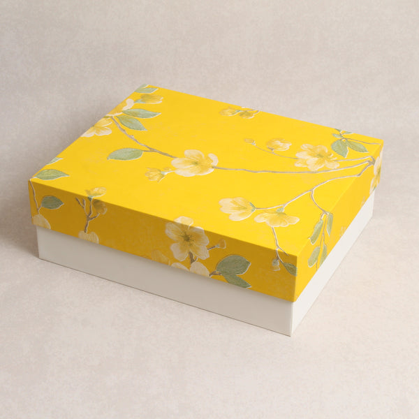 Sakura yellow