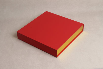 11.25" x 11.25" x 2" [Magnetic Box]