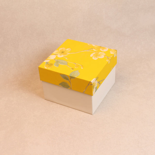 Sakura yellow