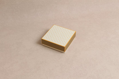 4" x 4" x 1.25"