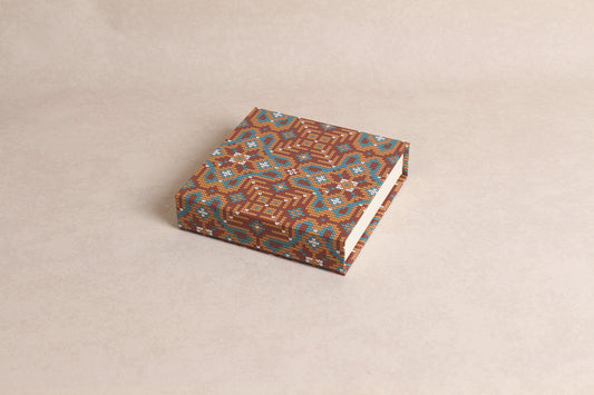 5.75" x 5.75" x 1.25" (9 Piece Chocolate Box) %mag%