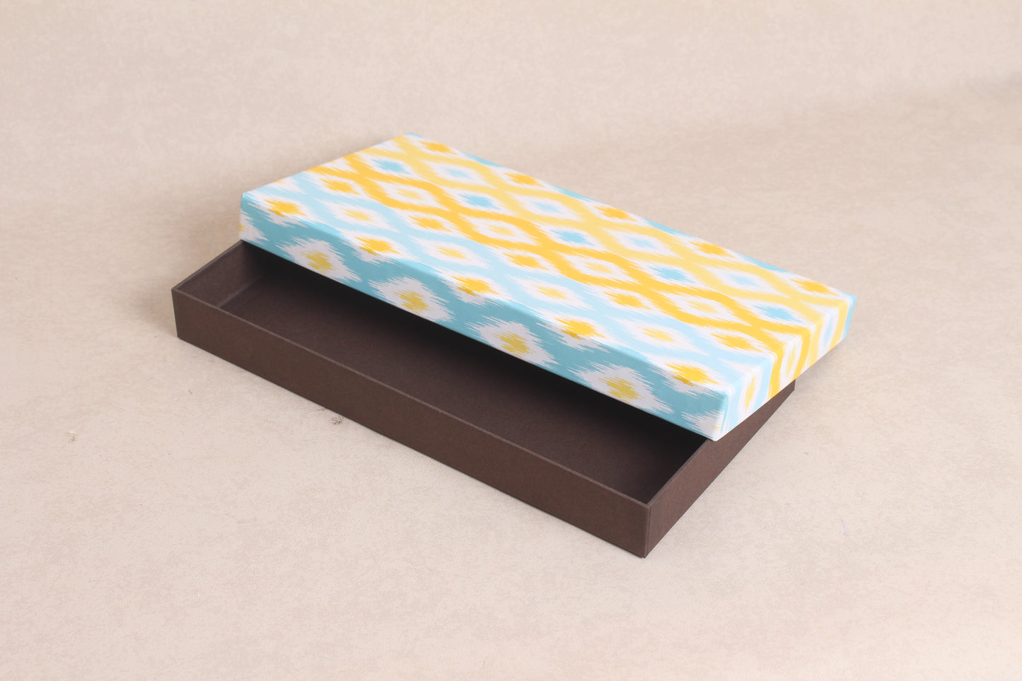 11" x 5.75" x 1.25" (18 Piece Chocolate Box)