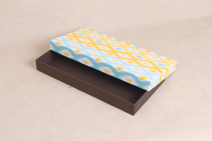 11" x 5.75" x 1.25" (18 Piece Chocolate Box)