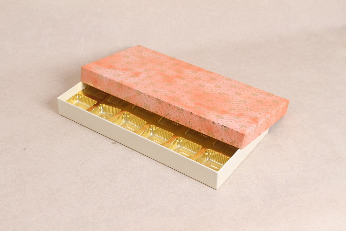 11" x 5.75" x 1.25" (18 Piece Chocolate Box)