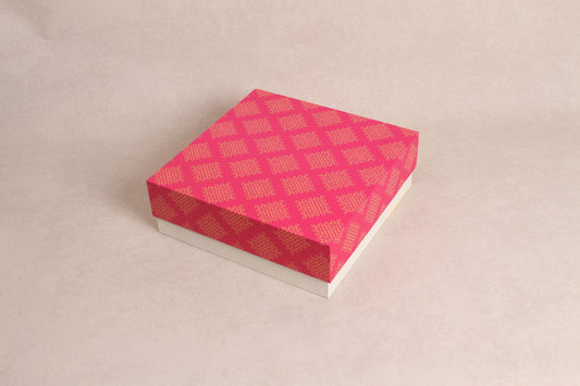 9.25" x 9.25" x 3"