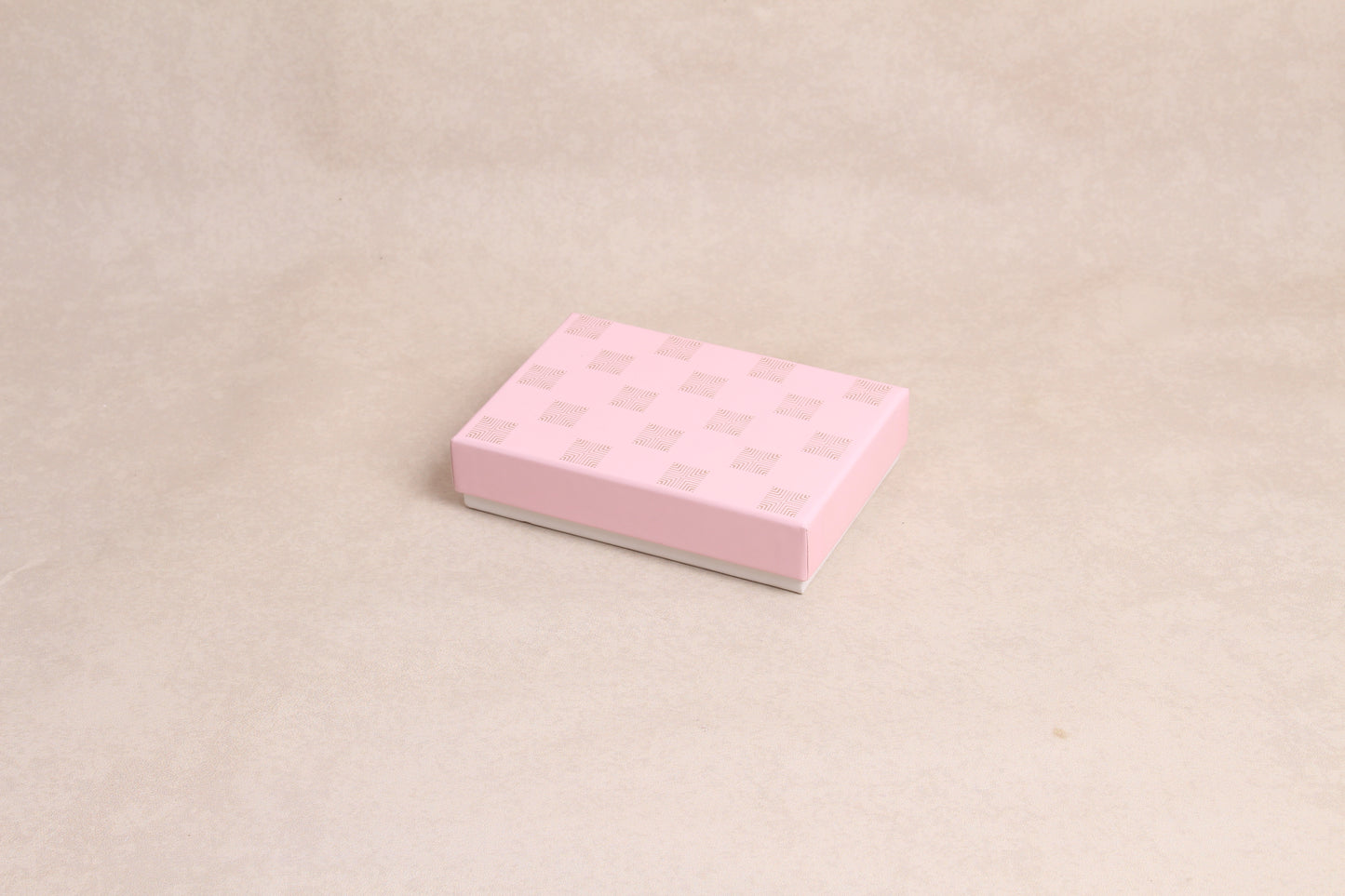 5.75" x 4" x 1.25" ( 6 Piece Chocolate Box )