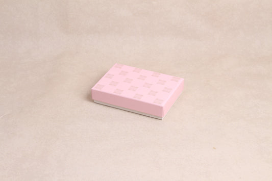 5.75" x 4" x 1.25" ( 6 Piece Chocolate Box )