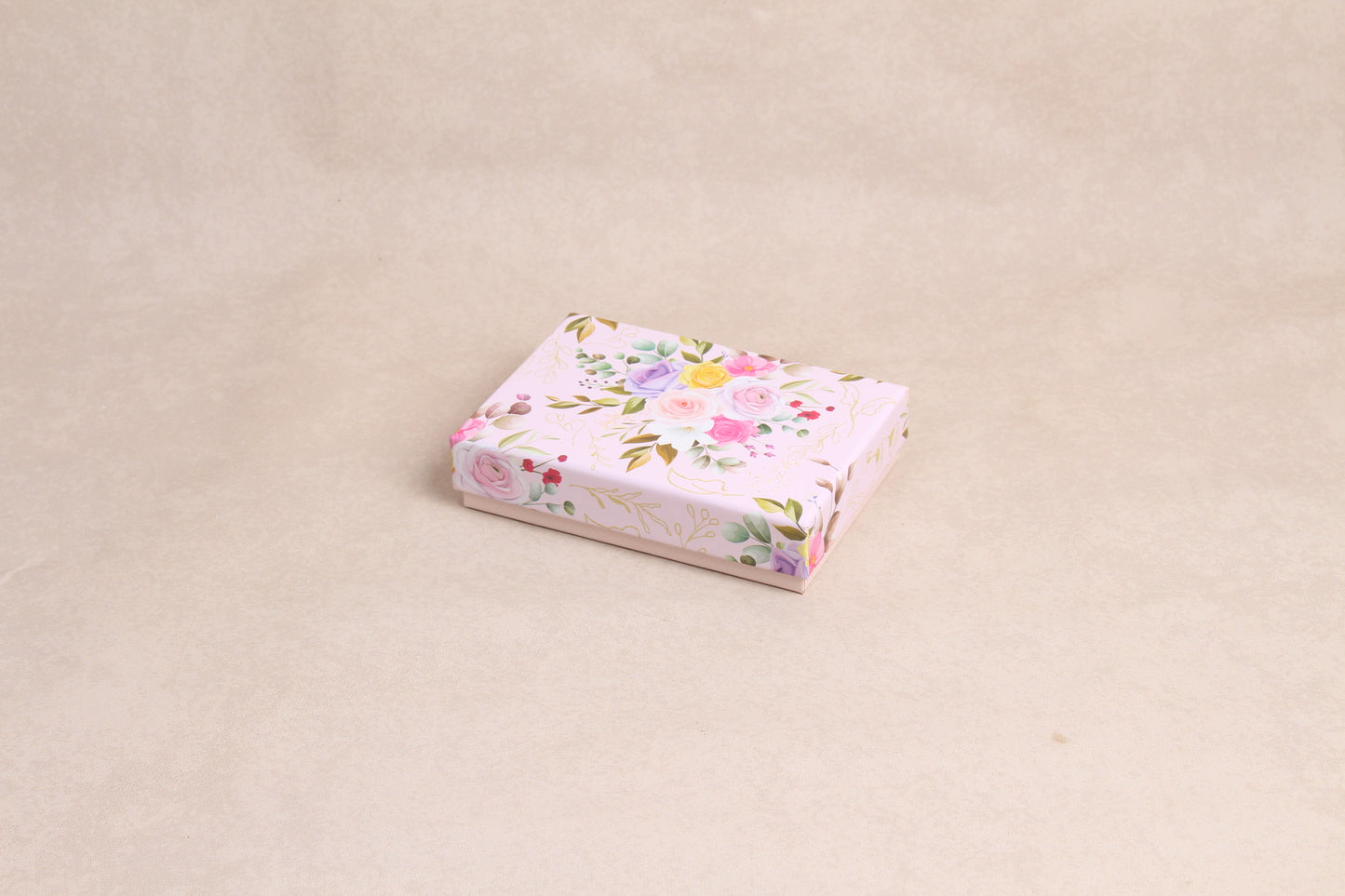 5.75" x 4" x 1.25" ( 6 Piece Chocolate Box )