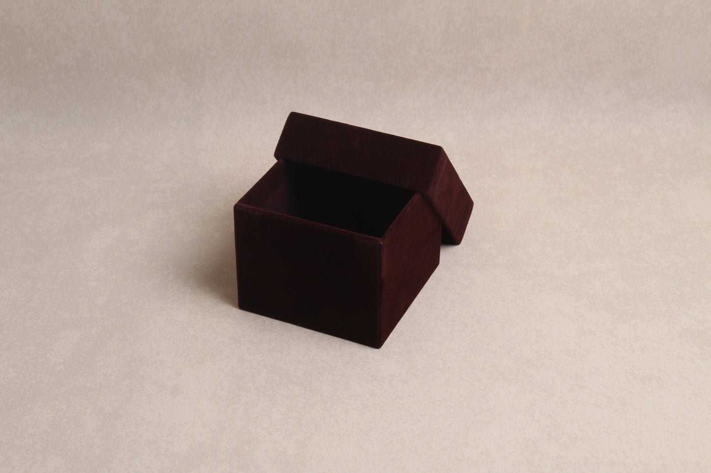 4.5" x 4.5" x 3.5"