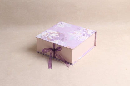 8.25" x 8.25" x 3" %rib%