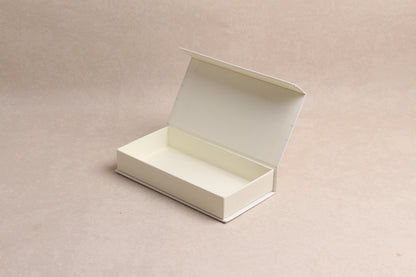 7.75" x 4" x 1.25" %mag%