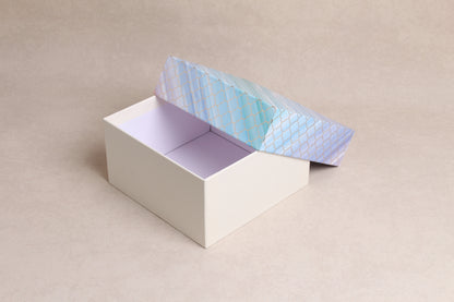 7.25" x 7.25" x 3.75"