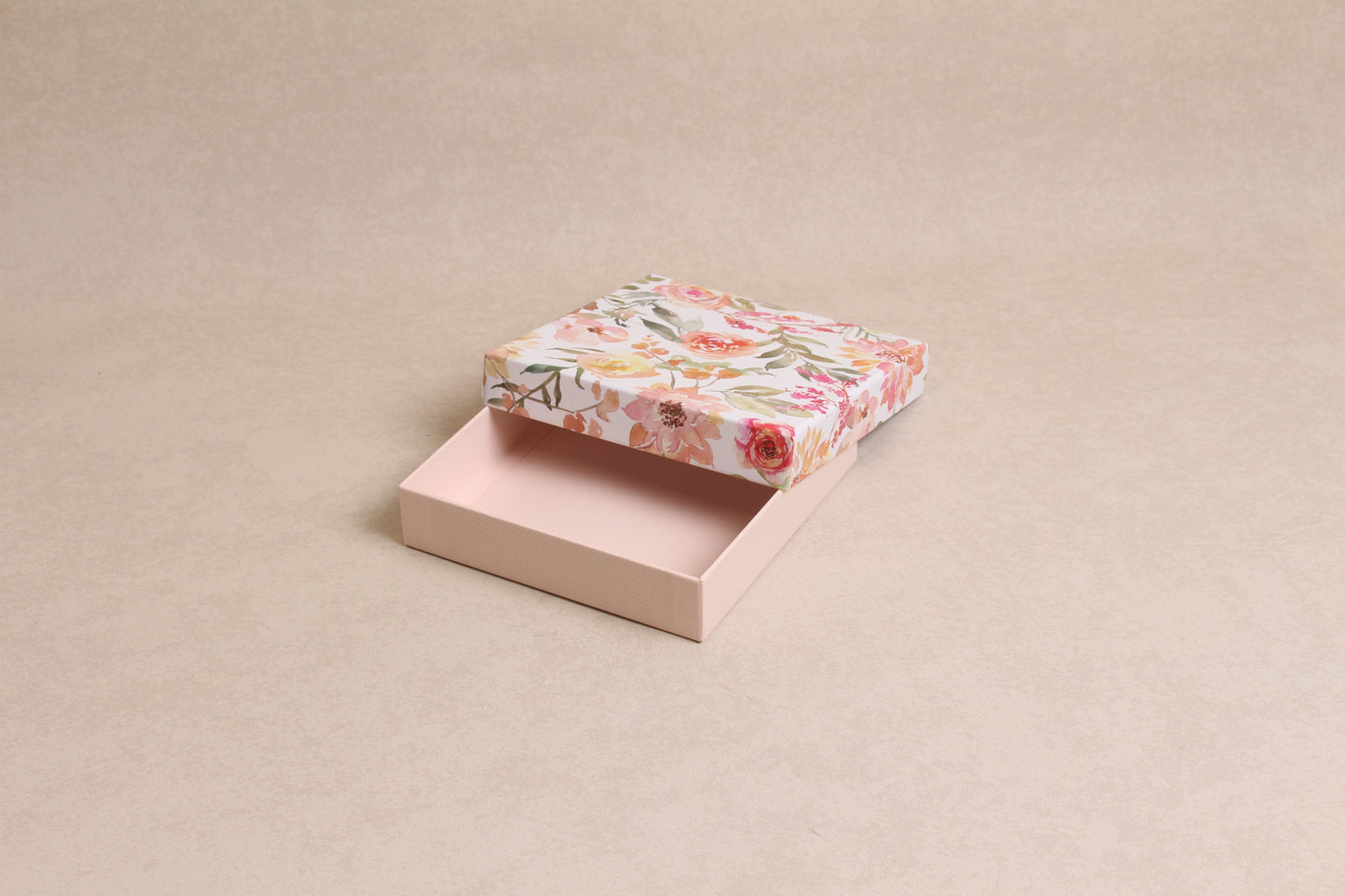 5.75" x 5.75" x 1.25" (9 Piece Chocolate Box)