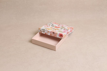 5.75" x 5.75" x 1.25" (9 Piece Chocolate Box)