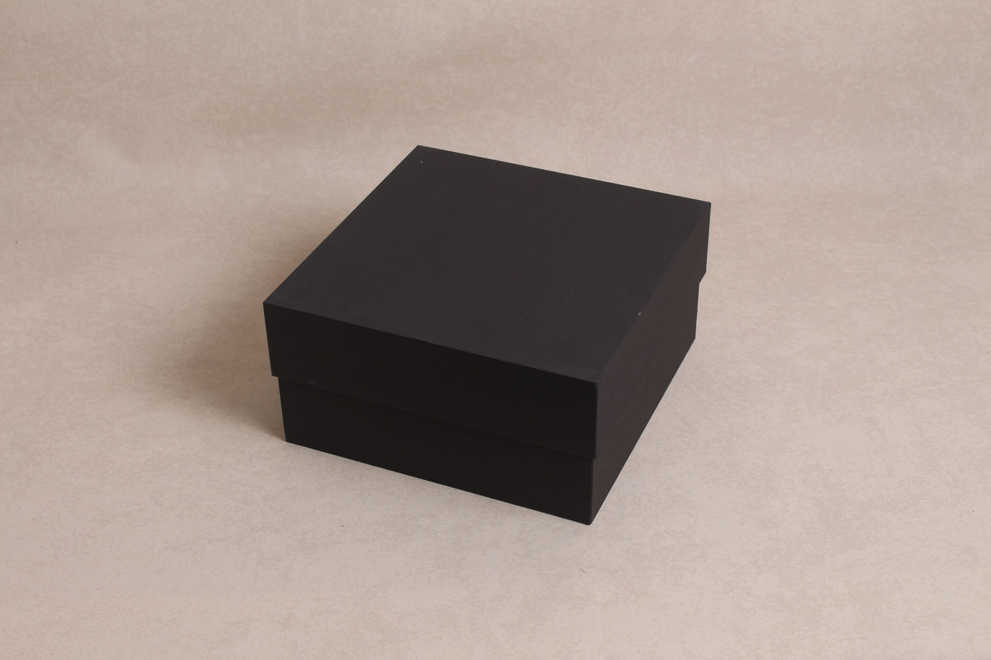 8.25" x 8.25" x 4"