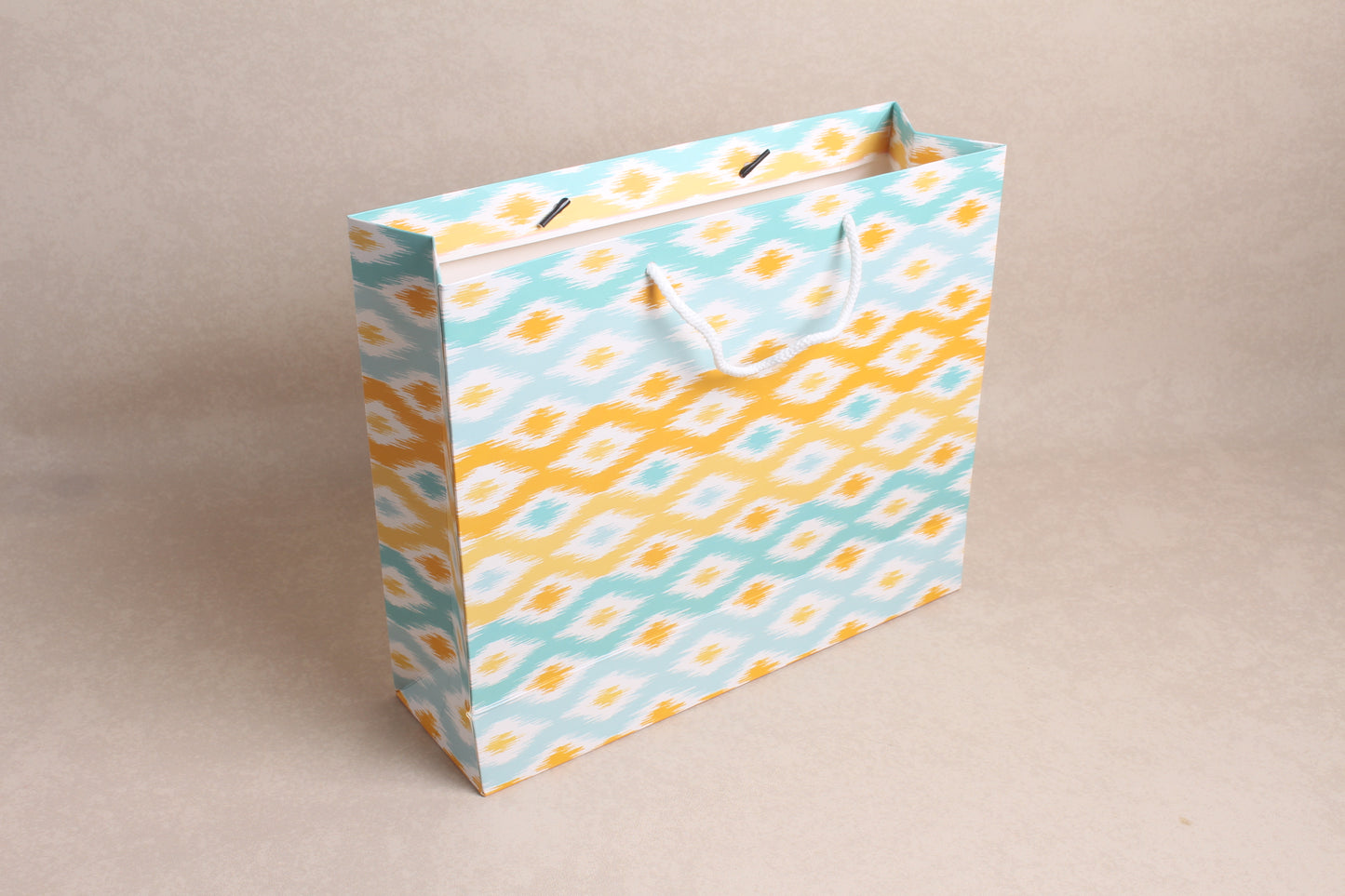 13" x 11" x 4" %bag%