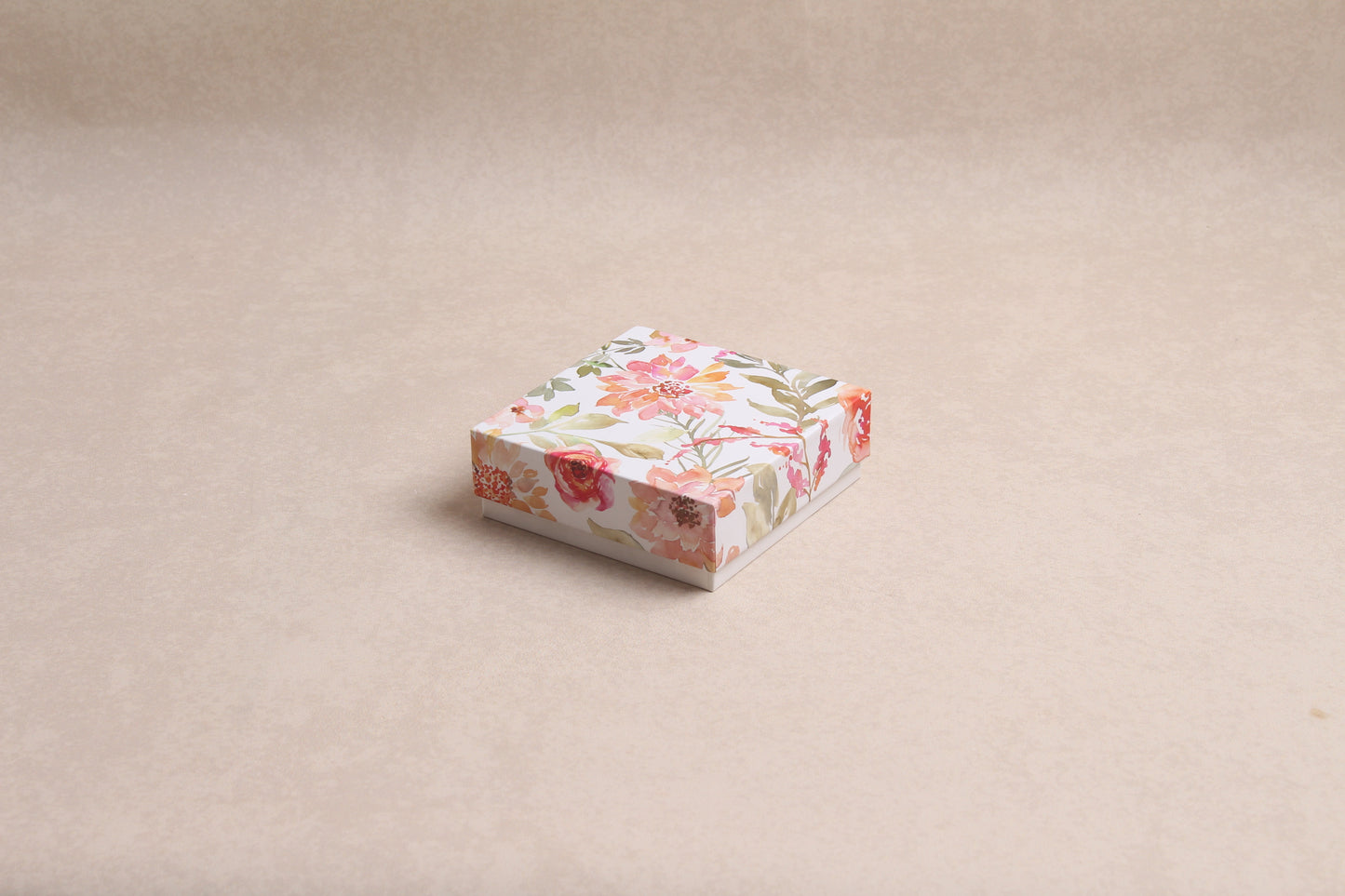 4" x 4" x 1.25"