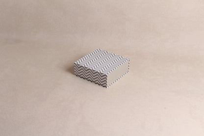 5.5" x 5.5" x 2" %mag%